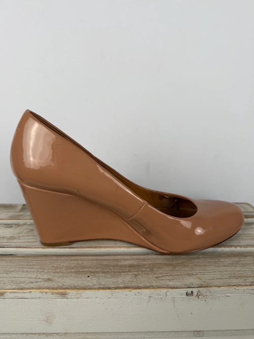 J.Crew Sylvia tan patent leather wedge glossy finish rounded toe size 8